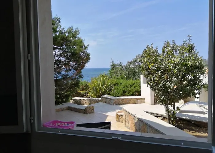 Appartement Pied Dans L Eau Et Vue Mer Magnifique