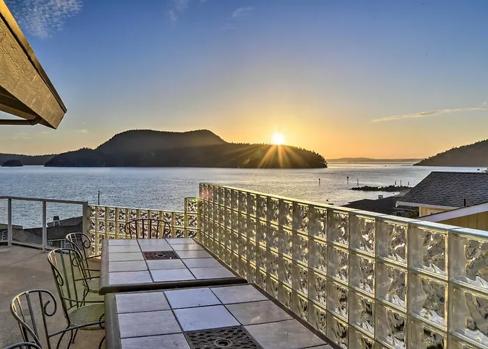 Anacortes Paradise Vacation Rental W/ Water Views!
