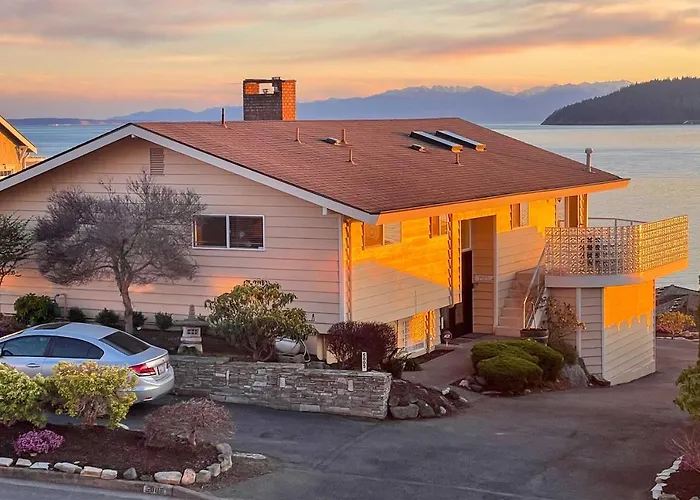 Anacortes Paradise Vacation Rental W/ Water Views!