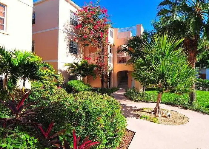 Trade Winds Condotel