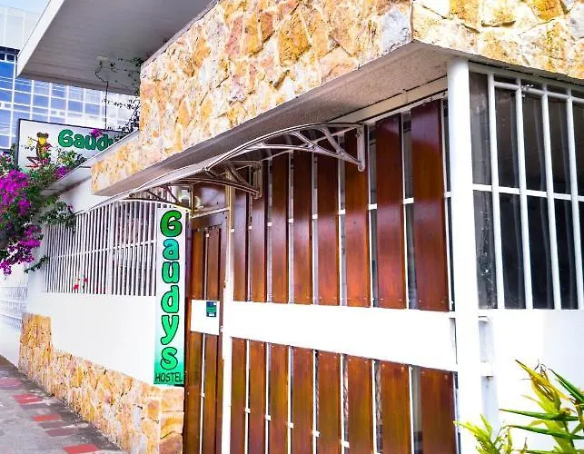Gaudy'S Hostel