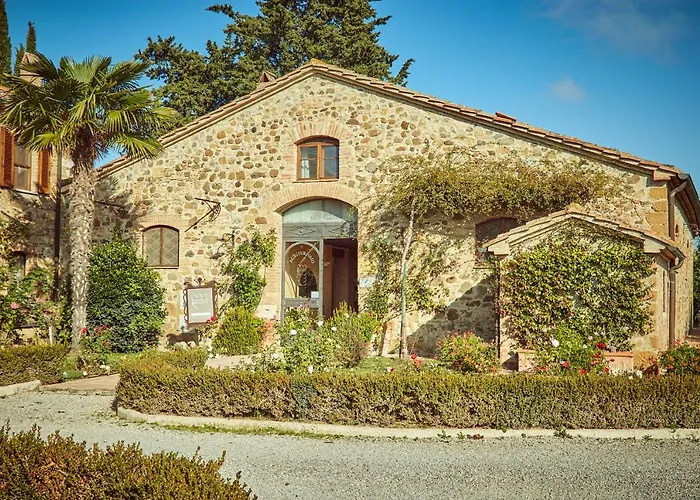 Casa Vacanze Castello Di Spedaletto Da Laura