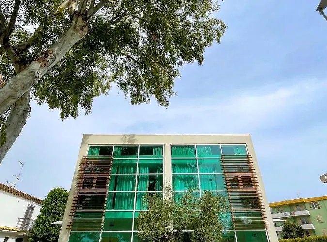 Otium casa vacanze-servizio spiaggia incluso a 250 mt-struttura pet friendly