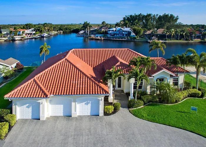 Villa Dolphin
