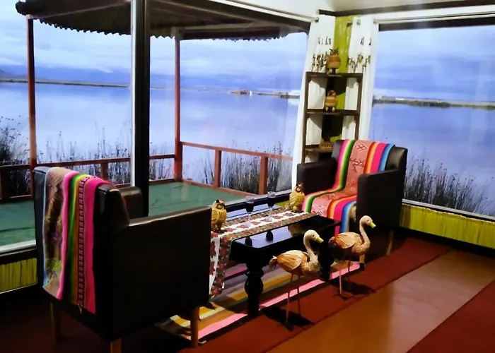 Uros Samaraña Uta Lodge