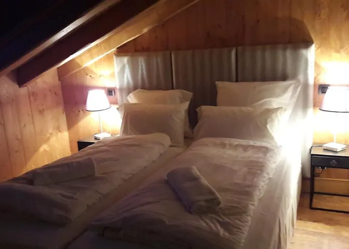 Appart 6 pers 3 étoiles centre proximité remontées mécanique Courchevel Le Praz - Los Robles
