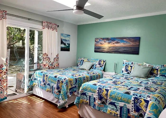 Costa Mesa Homestay - Private Rooms With 2 Shared Baths And Hosts Onsite