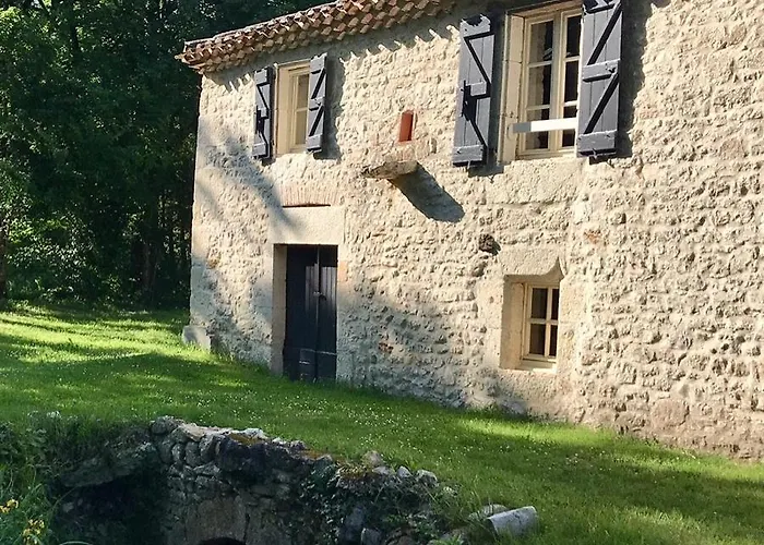 gîte de charme avec piscine