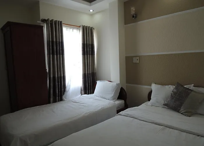 Cheap hotels Apus Inn