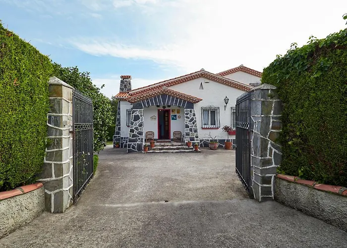 Chalet: Finca Engracia