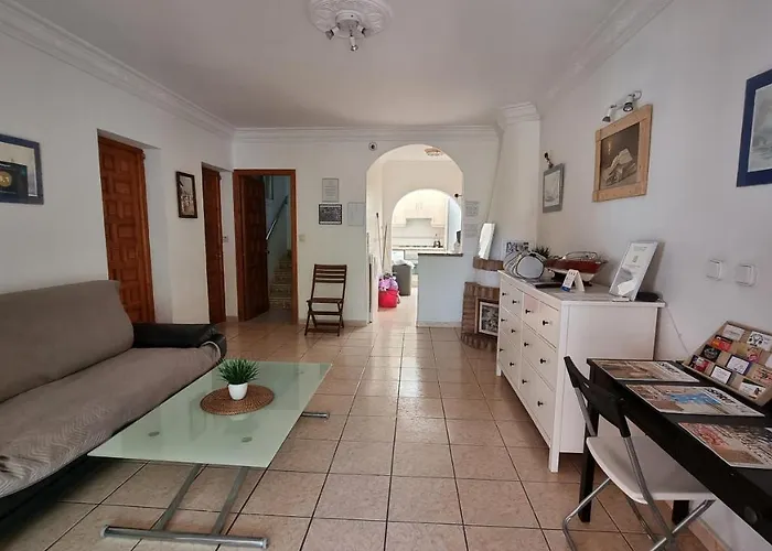  Roberto Guest House Casa Compartida