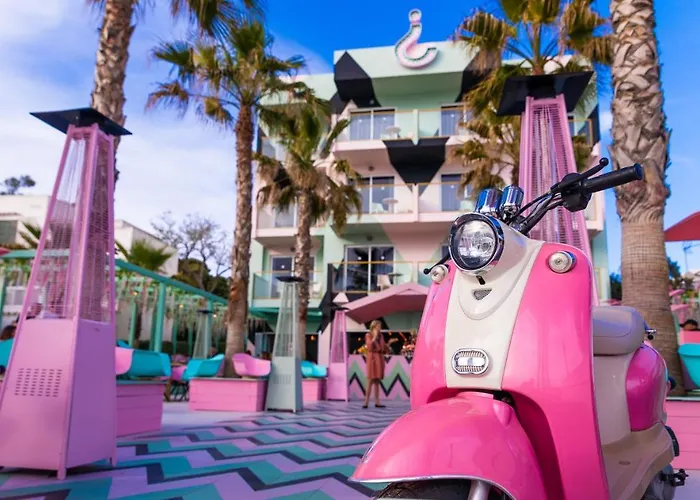 Wi-Ki-Woo Boutique Hotel