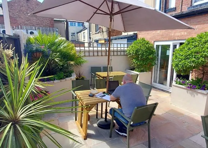 Hotel near College: Fairhaven Hotel