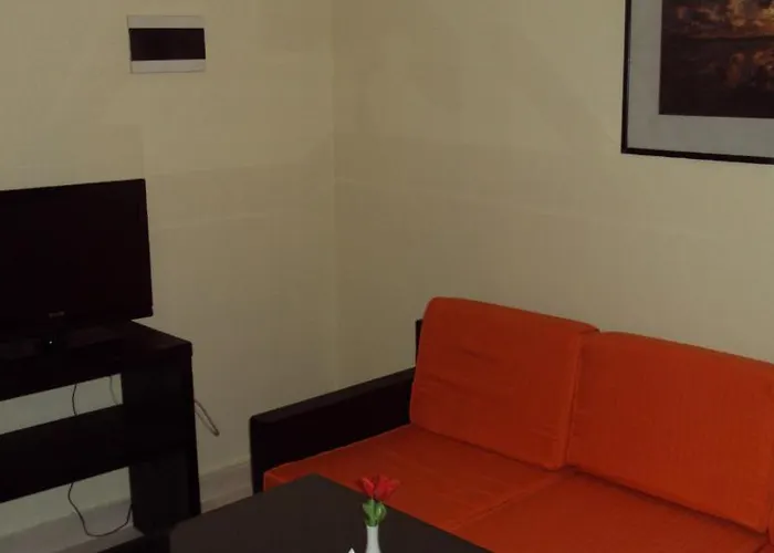 Elysees Apartment Hotel