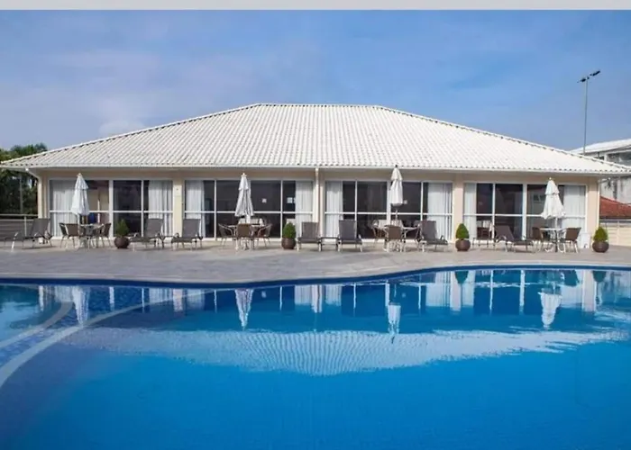 Villa Giardino - Condomínio de Frente para o Mar - Piscina, Quadra Esportiva, Churrasqueira - 5 Pessoas