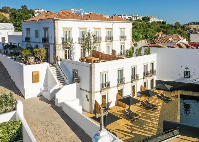 Vacation homes Colegio Charm House