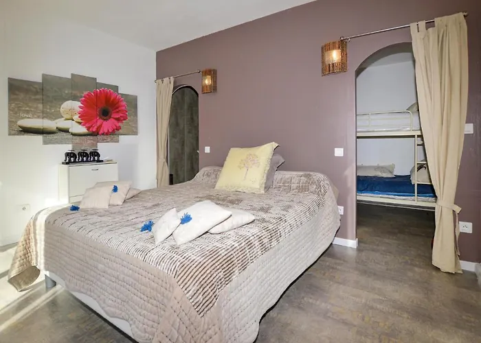 Nice Home In Petreto Bicchisano