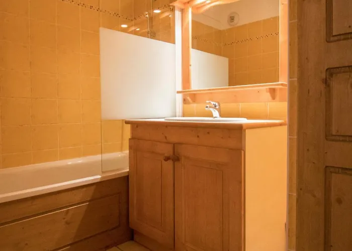 Appartement spacieux 6 pers au pied des pistes avec wifi et parking - FR-1-508-13