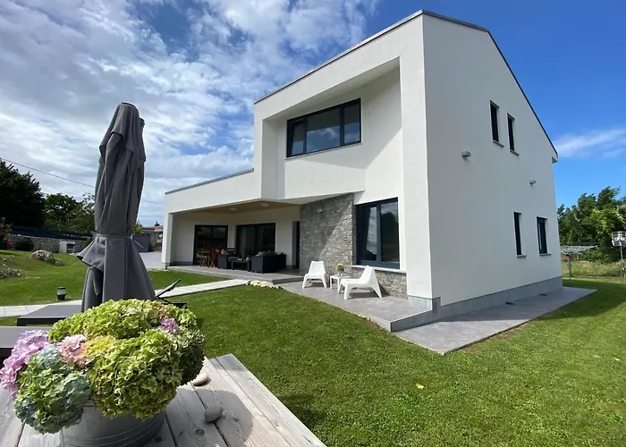 Villa privada: La llosina Vivienda Vacacional alquiler íntegro