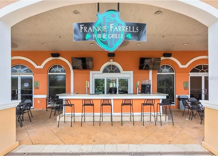 Cheap hotel: Regal Palms Resort And Spa