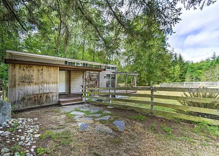 Cozy Gig Harbor Cottage ~ 2 Mi To Case Inlet!