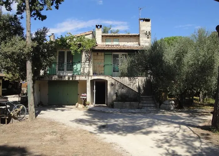 Le Mas De Lucien Entre Arles, Nimes, Avignon.