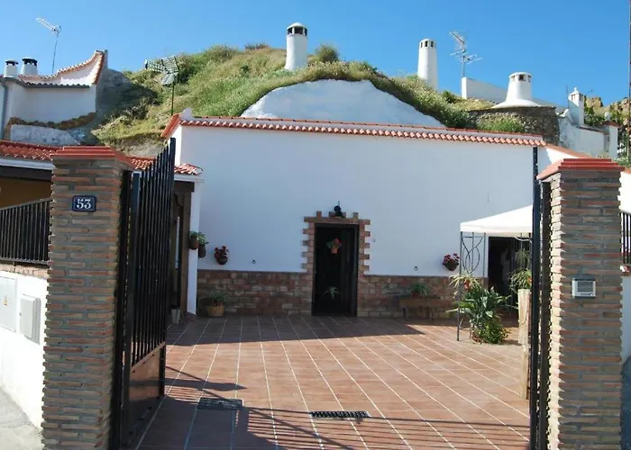 Cueva La Ermita