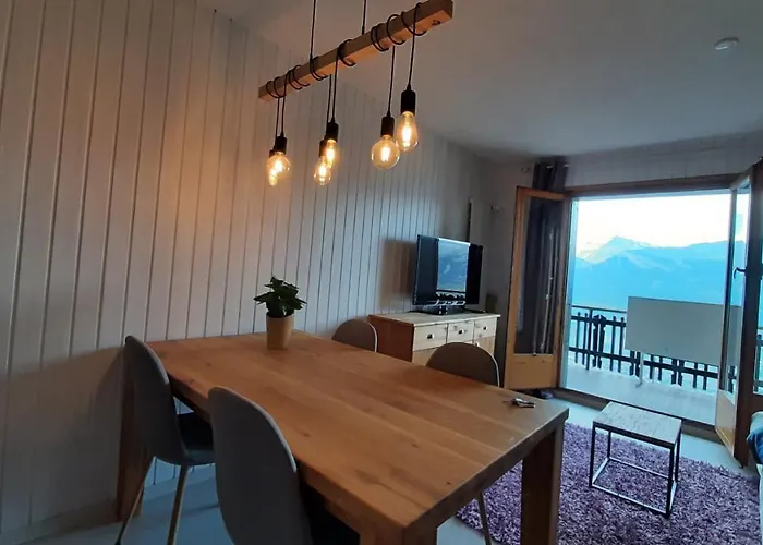 The Purple Fox'S Family Home - Veysonnaz