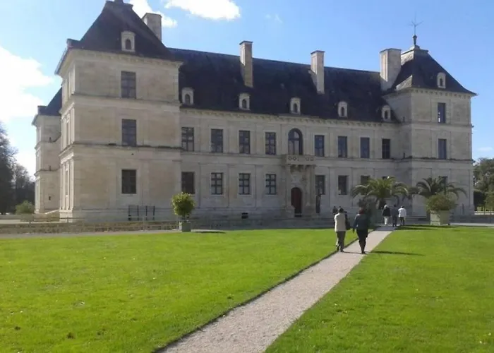 Charmante maison bourguignonne avec grand jardin et parking