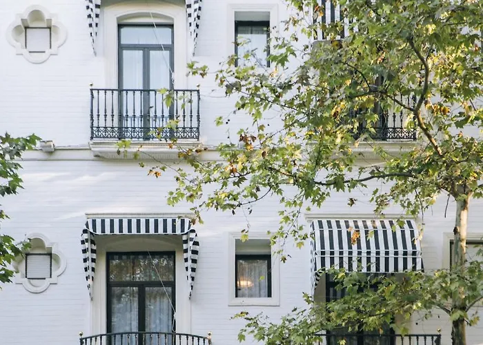 Boutique hotel only: Petit Palace Puerta De Triana