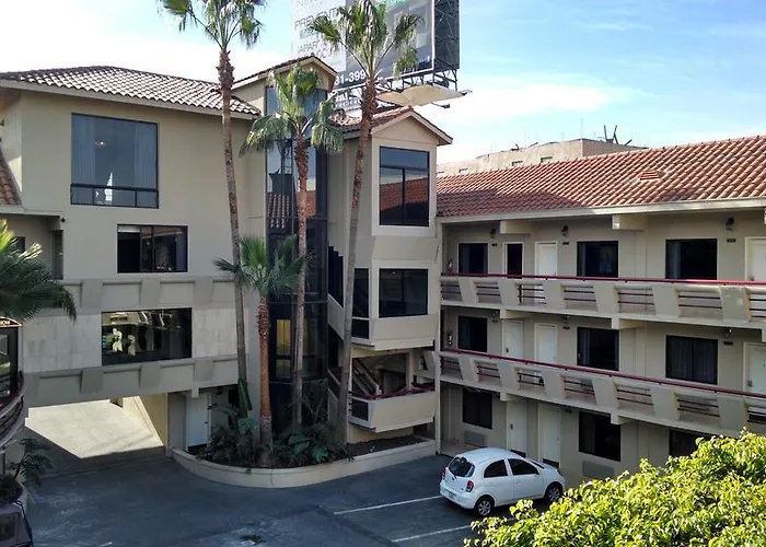 Airport Hotel: Hotel Frontiere Tijuana