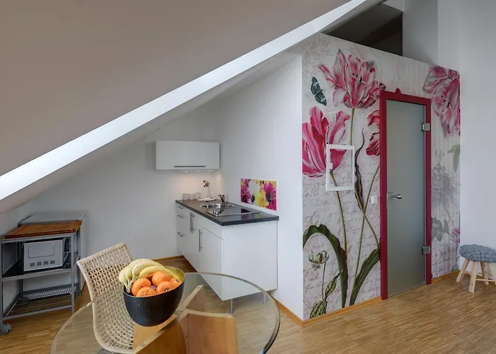 Mkm Apartments Sunny