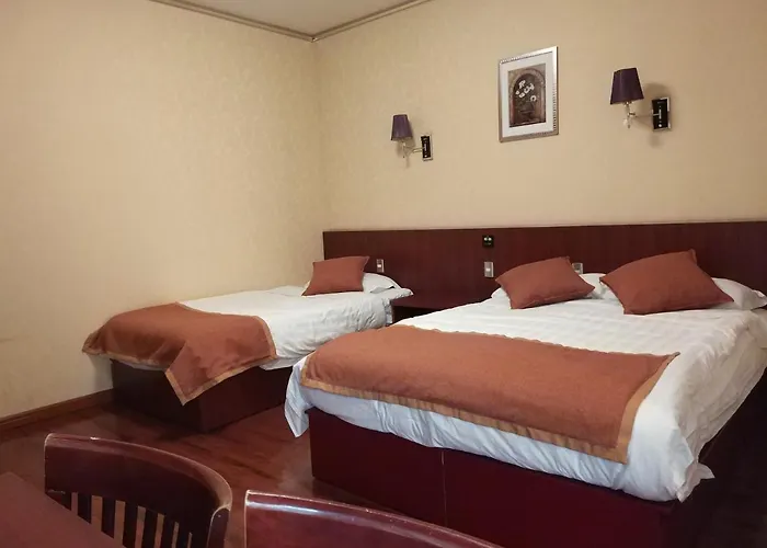 Hotel 198
