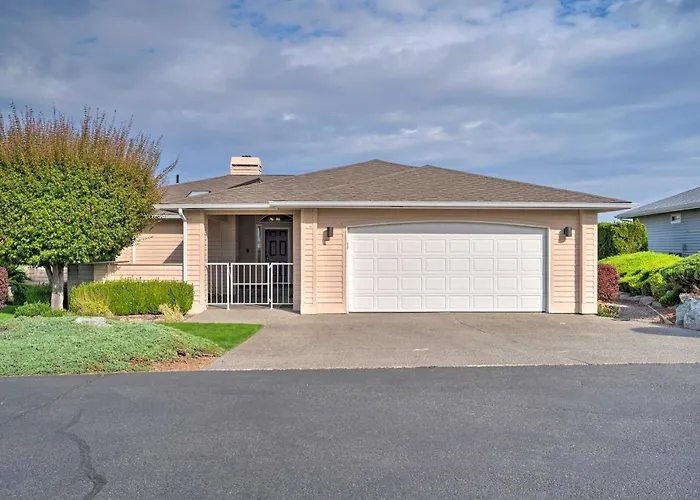 Manson Villa W/ Hot Tub ~ 1 Mi To Wineries!