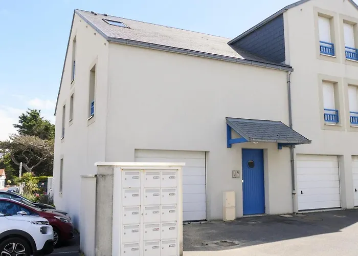 Amazing Apartment In Hauteville-Sur-Mer