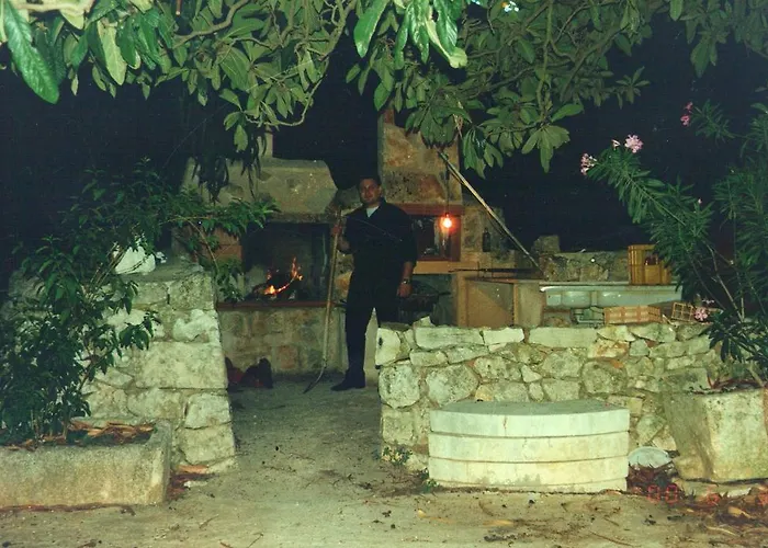 Villa Mado