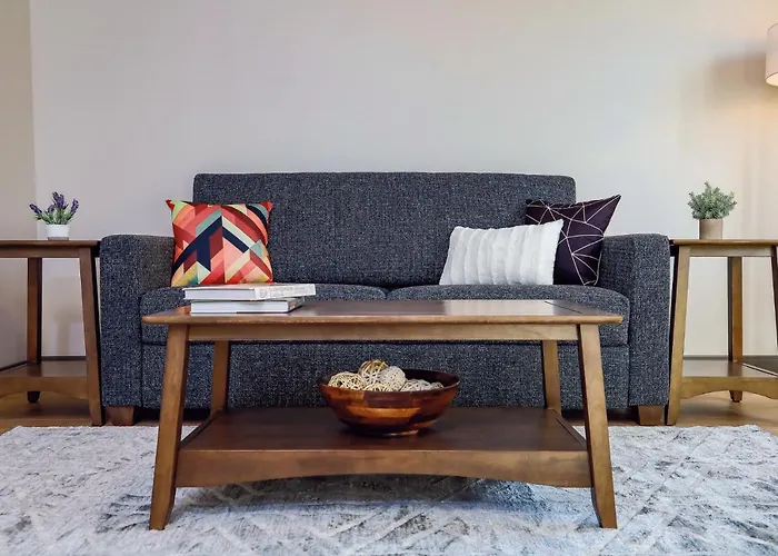 Riverfront Park Travel Apartments