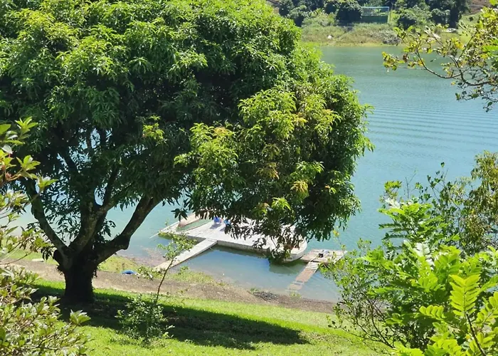 Maravilhoso Sítio Na Beira Da Represa