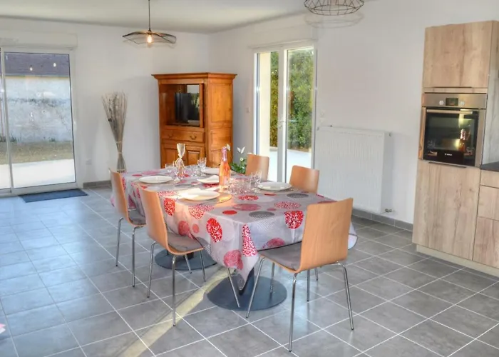 Gîte Confortable avec Jardin Privatif à Proximité des Châteaux de la Loire et Zoo de Beauval - FR-1-381-512