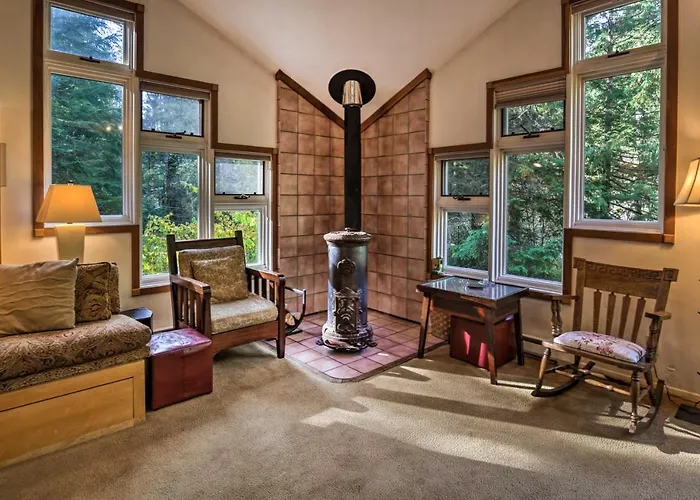 River Views, Private Hot Springs Tub, Forest, Deck