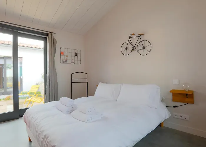 Belle maison pour un sejour a 10 personnes au coeur de l'ile de Re