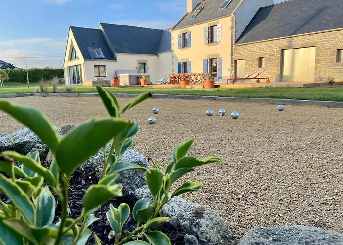 Maison Maillots et Bigorneaux, 15 pers, jacuzzi, 40m de la mer