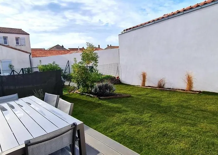 Maison le Havre de la Gachère, 2 chambres, 2 salles d'eau, parking privé et jardin