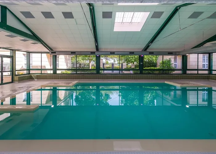 Appartements 4 à 5 personnes - Val d'Europe proche Disneyland
