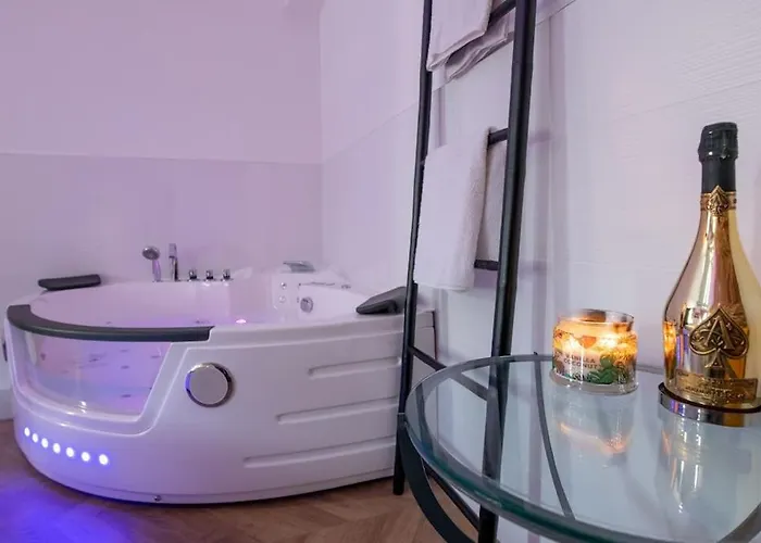La Suite de Chantilly - Appartement de 80m2 avec Jacuzzi privé !