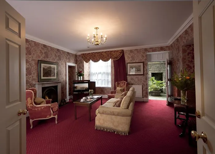 Howard, An Ascend Collection Member Edinburgh