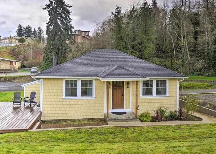 Updated Port Orchard Home, Walk To Waterfront