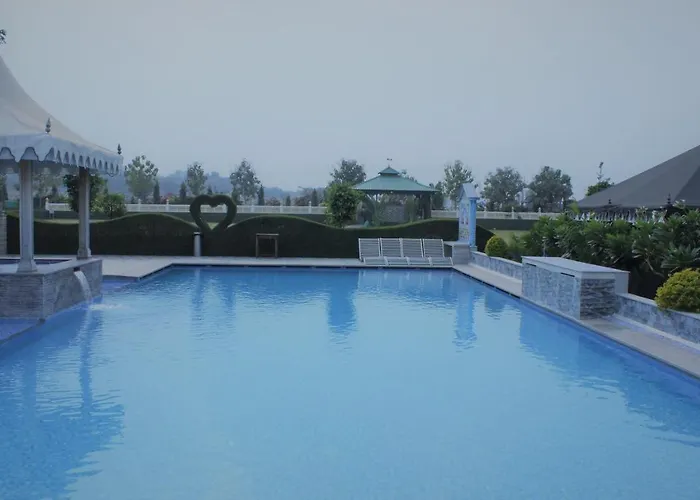 Ping Pong hotel: Amrit Van Resort