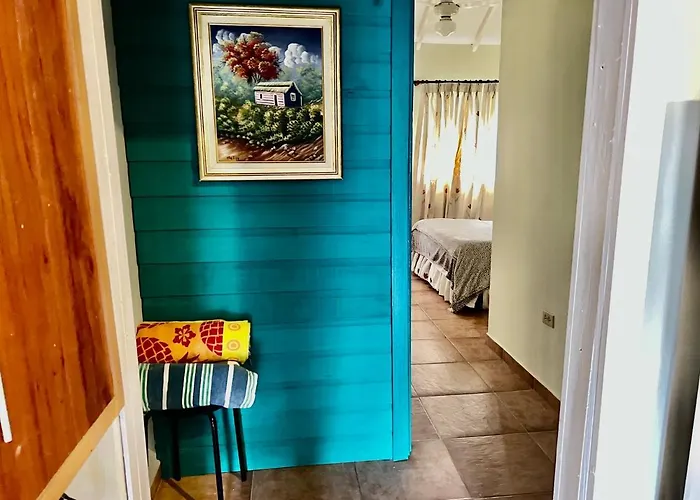 El Yaguacil Aparta Hotel
