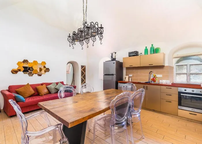 Private House 5 Bdr In Mamilla Up To 12 People !
